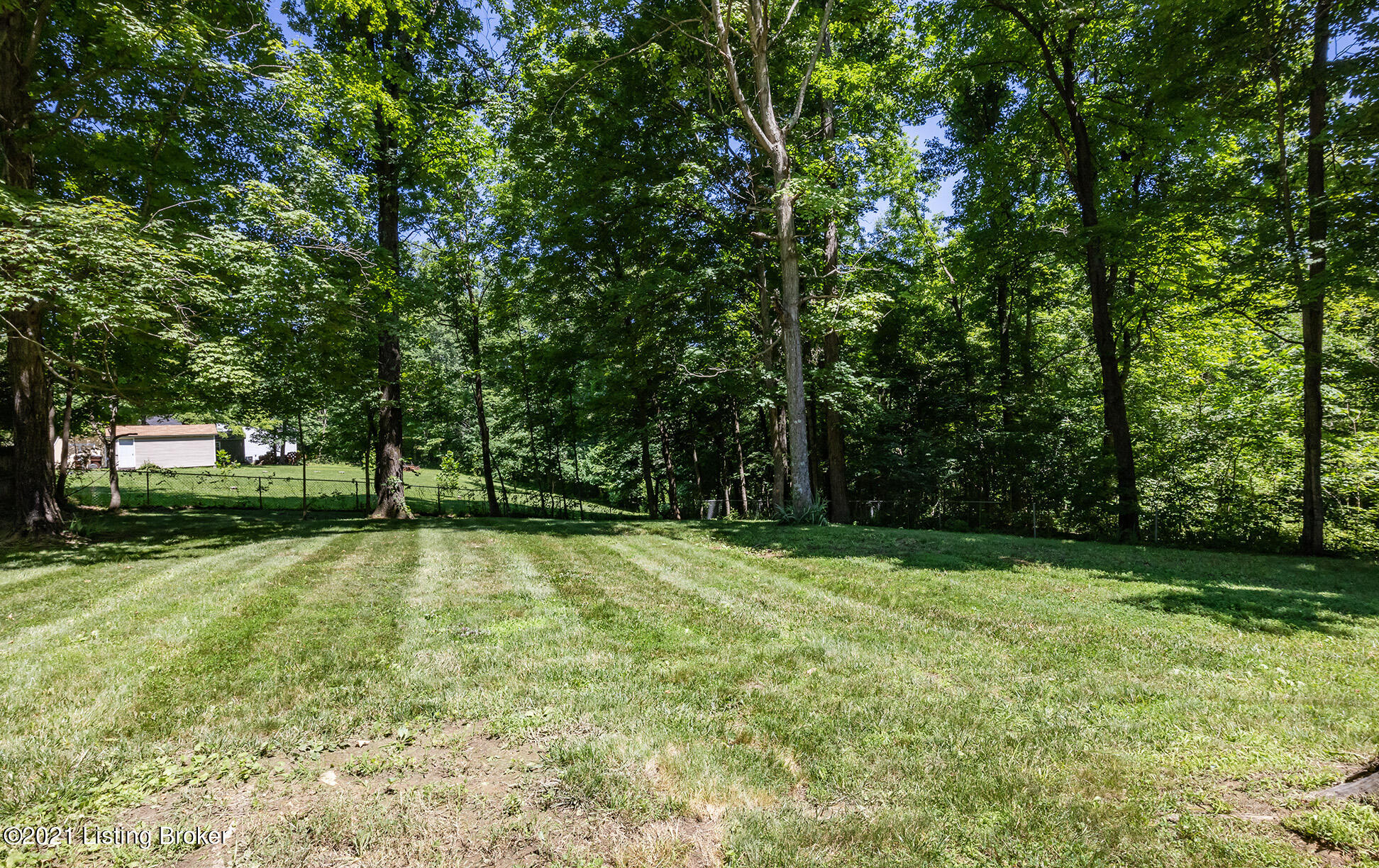 270 East Indian Stone Road Shepherdsville, KY 40165 - Photo 51 of 63 270-E-Indian-Stone-Rd-20210628-051