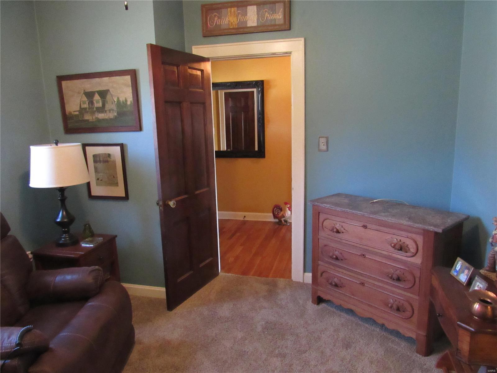 5 Forest Drive Alton, IL 62002 - Photo 14 of 29