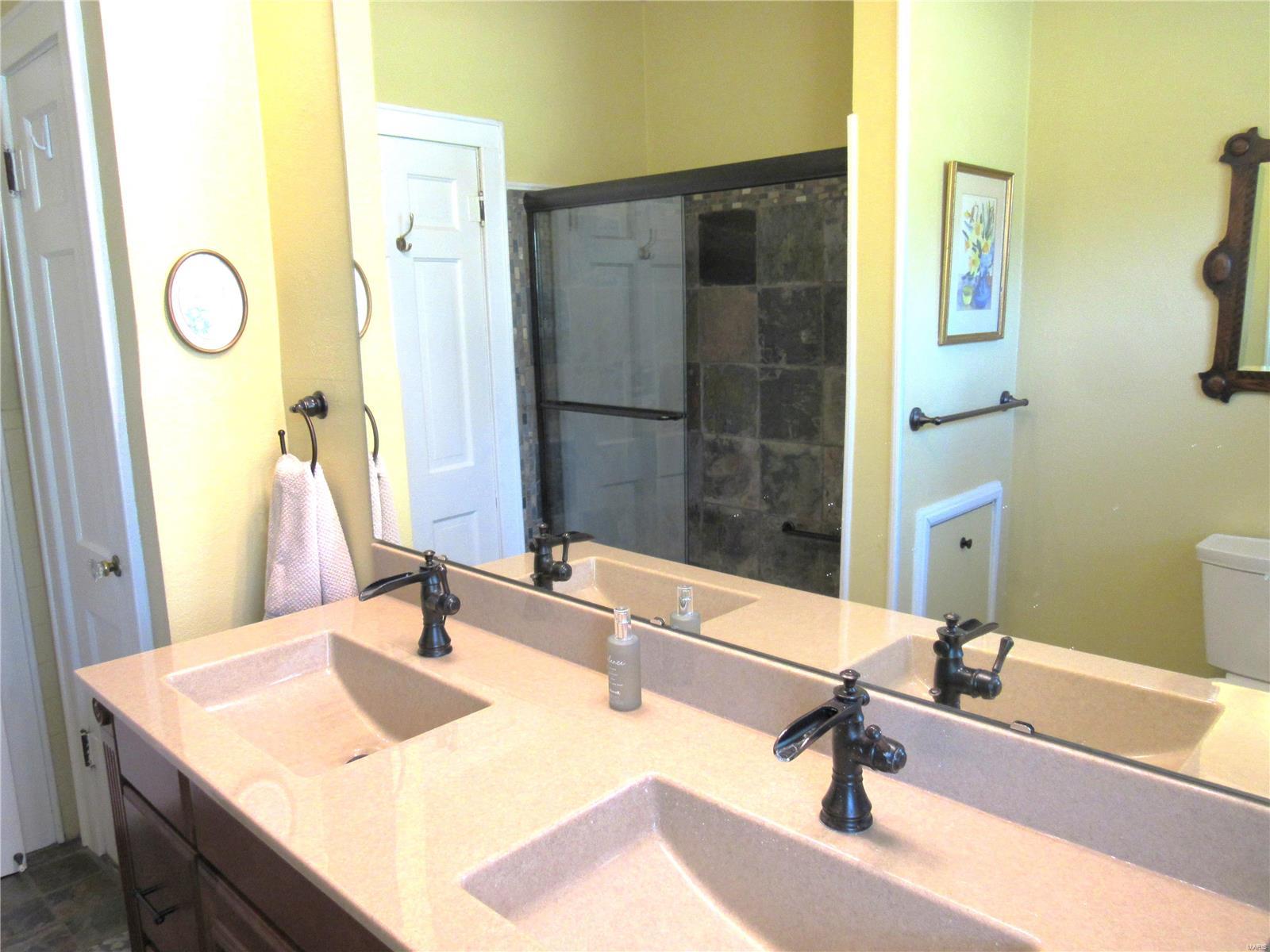 5 Forest Drive Alton, IL 62002 - Photo 16 of 29