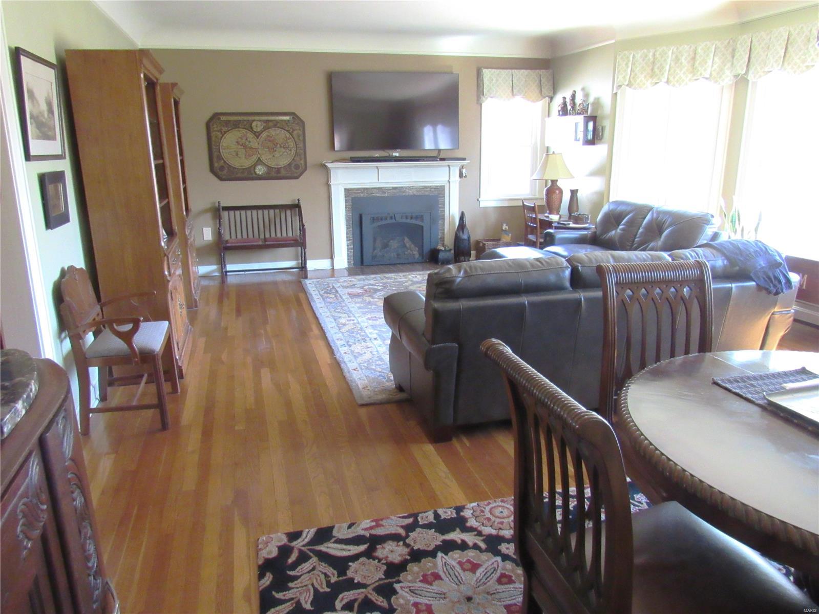 5 Forest Drive Alton, IL 62002 - Photo 8 of 29