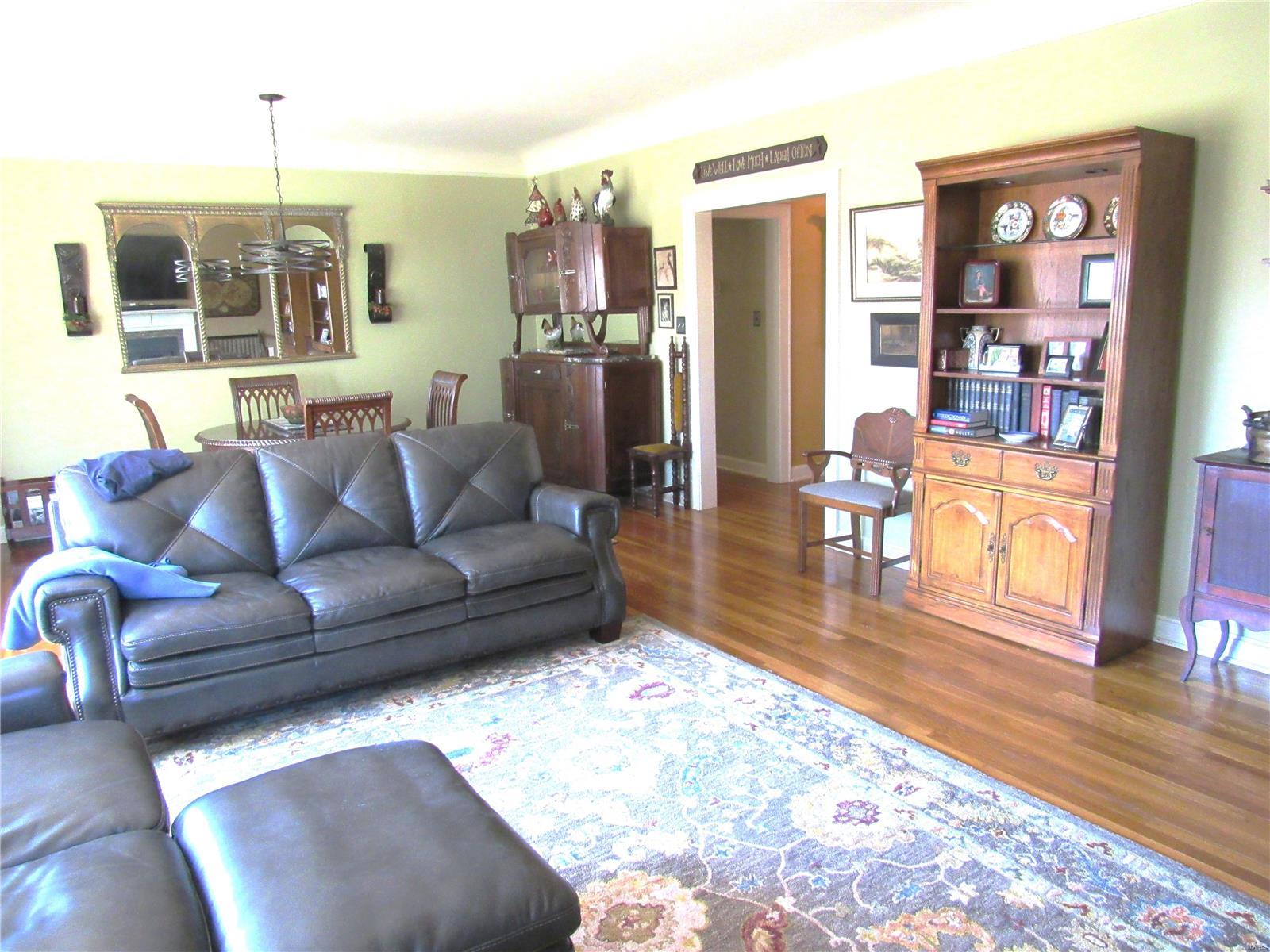 5 Forest Drive Alton, IL 62002 - Photo 10 of 29