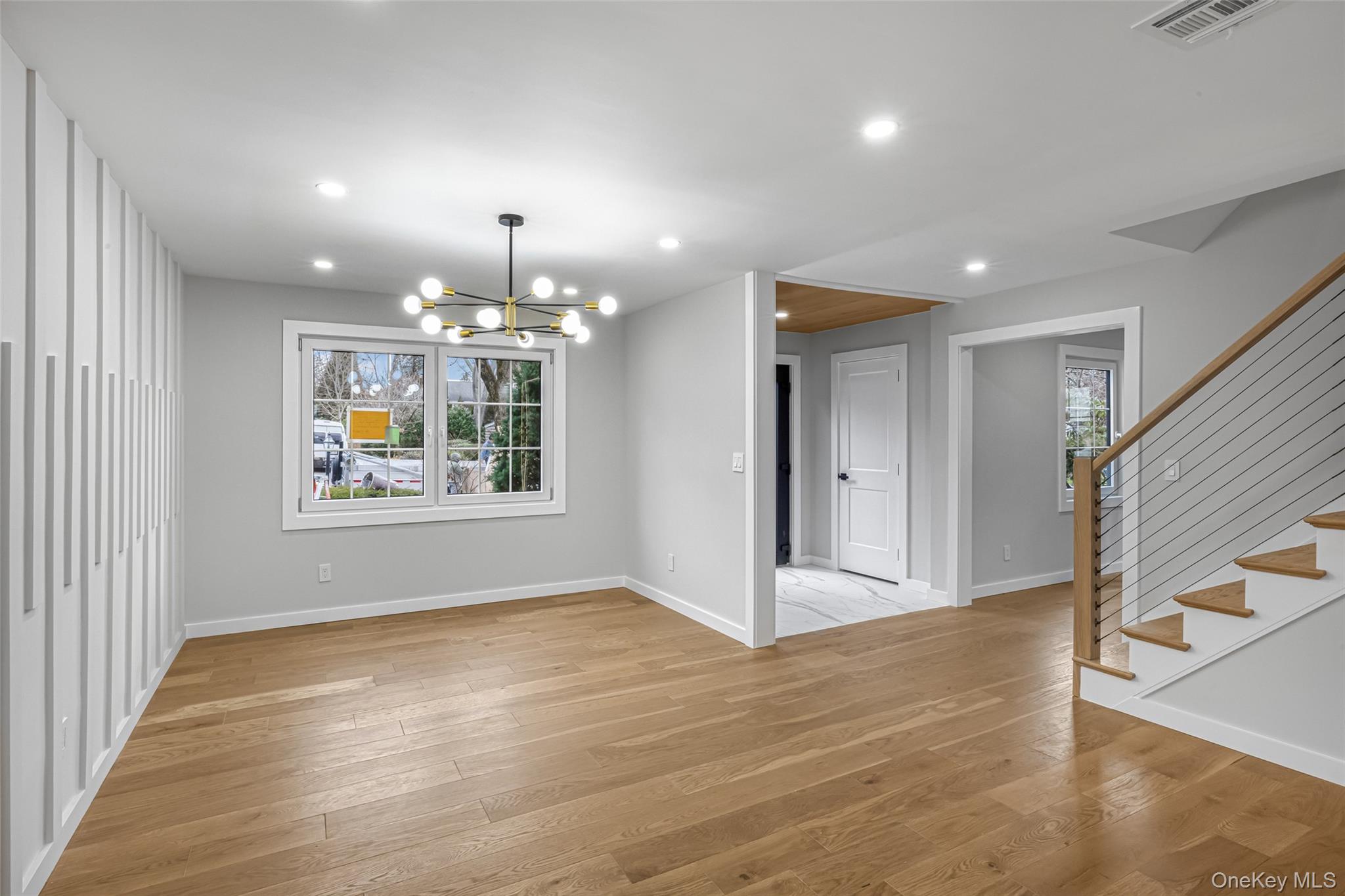 11 Entrance Road East Hills, NY 11577 - Photo 7 of 31