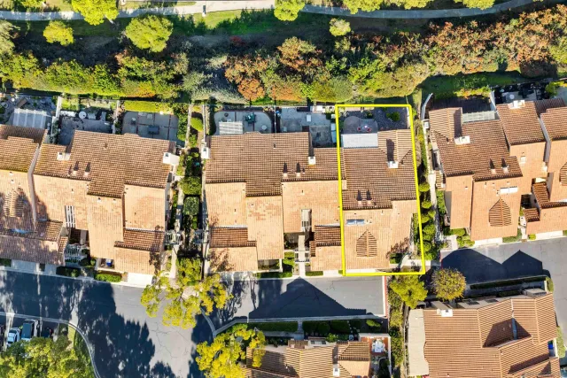 $822,000 | 15753 Via Calanova, San Diego, CA 92128