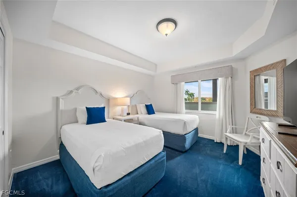 $799,000 | 221 9th Street South, Unit 313, Naples, FL 34102