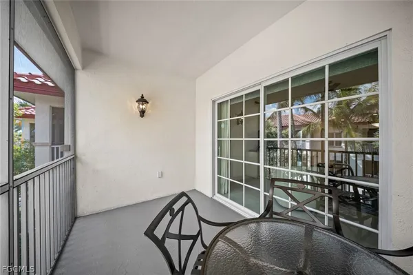$799,000 | 221 9th Street South, Unit 313, Naples, FL 34102