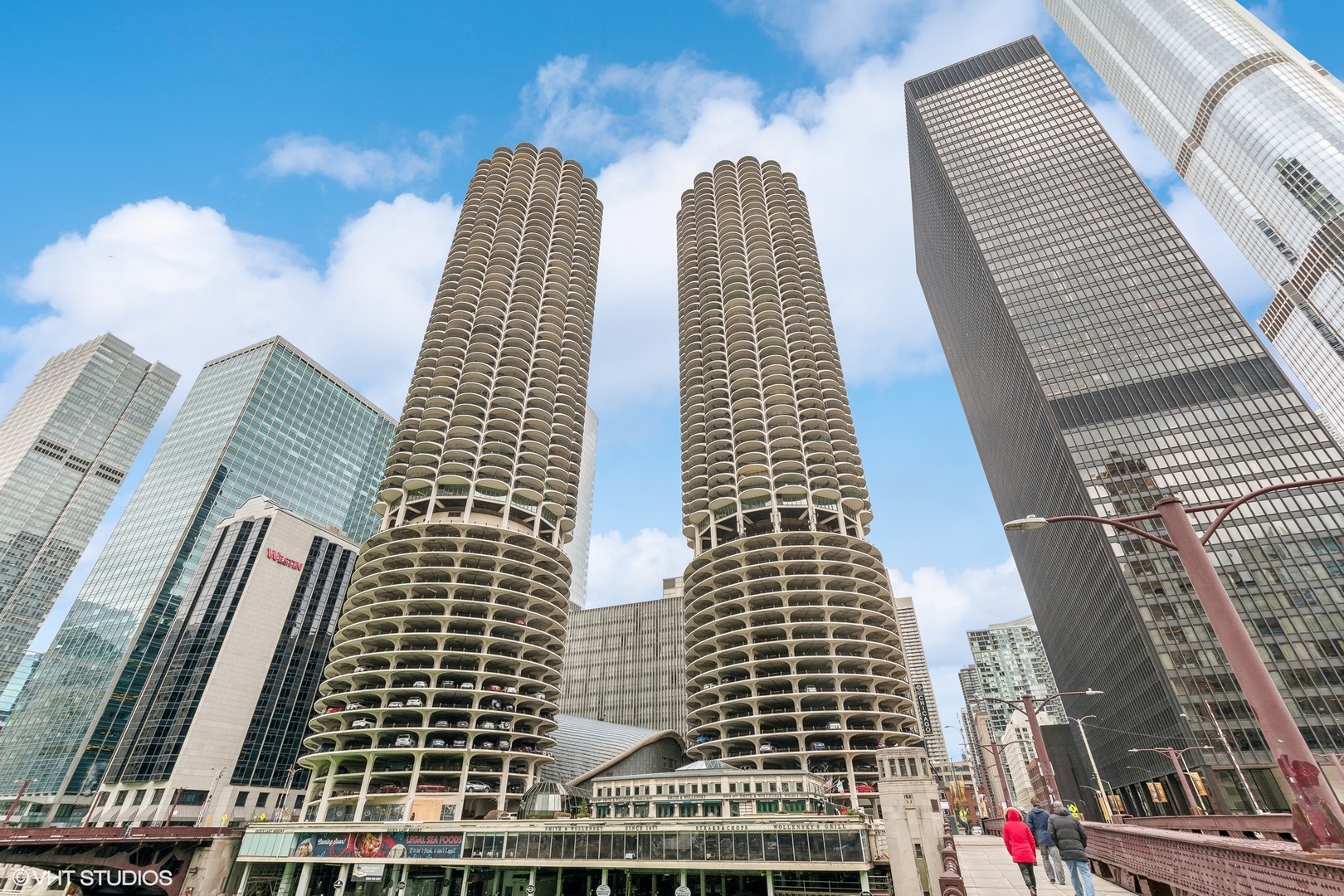 300 North State St Unit 4606