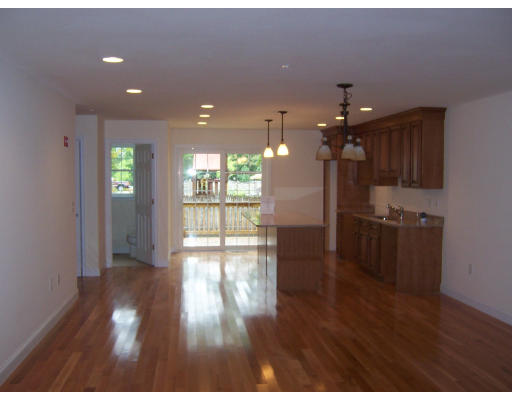 443 Waverly Road, Unit 1 North Andover, MA 01845 - Photo 5 of 8 Gallery Image 5