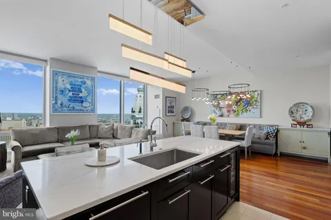 $1,395,000 | 1414 South Penn Square, Unit 40D, Philadelphia, PA 19102