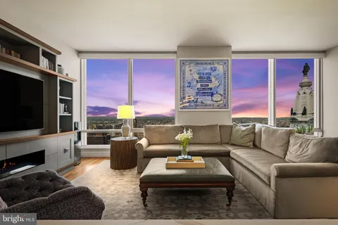 $1,395,000 | 1414 South Penn Square, Unit 40D, Philadelphia, PA 19102