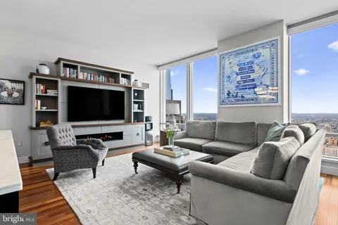 $1,395,000 | 1414 South Penn Square, Unit 40D, Philadelphia, PA 19102