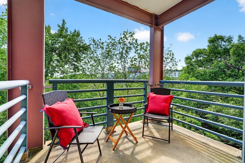 269 Cambridge Road, Unit 608 Woburn, MA 01801 - Photo 7 of 38