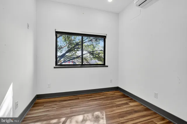 $995 | 1935 East Hazzard Street, Unit 303, Philadelphia, PA 19125