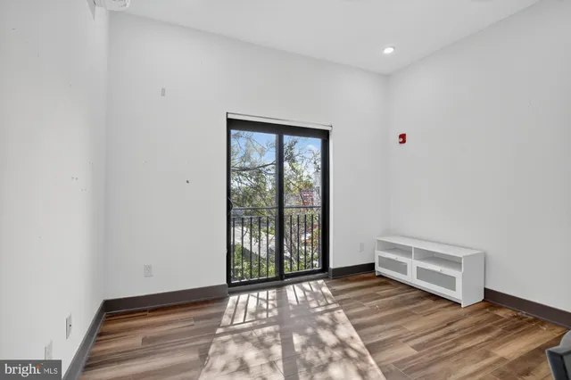 $995 | 1935 East Hazzard Street, Unit 303, Philadelphia, PA 19125