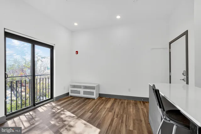 $995 | 1935 East Hazzard Street, Unit 303, Philadelphia, PA 19125