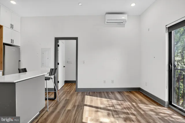 $995 | 1935 East Hazzard Street, Unit 303, Philadelphia, PA 19125