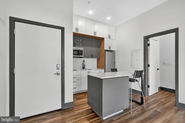 $995 | 1935 East Hazzard Street, Unit 303, Philadelphia, PA 19125