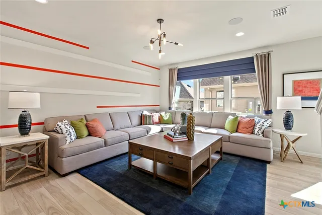 $349,900 | 275 Tailwind Drive, Kyle, TX 78640