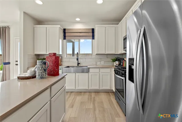 $349,900 | 275 Tailwind Drive, Kyle, TX 78640