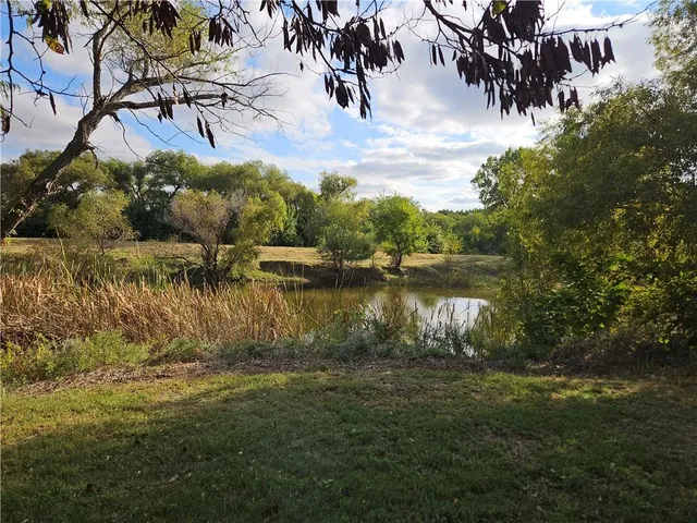 $375,000 | 697 Northwest 100 Avenue, Attica, KS 67009