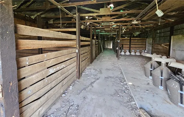 $375,000 | 697 Northwest 100 Avenue, Attica, KS 67009