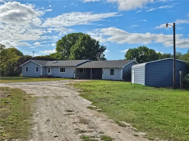 $375,000 | 697 Northwest 100 Avenue, Attica, KS 67009