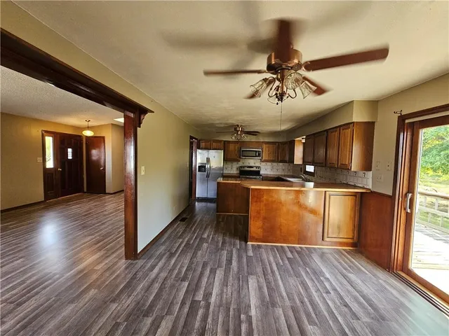 $375,000 | 697 Northwest 100 Avenue, Attica, KS 67009