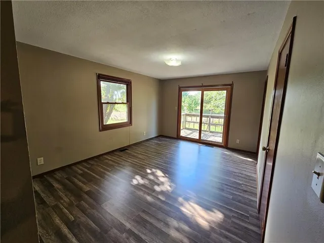 $375,000 | 697 Northwest 100 Avenue, Attica, KS 67009