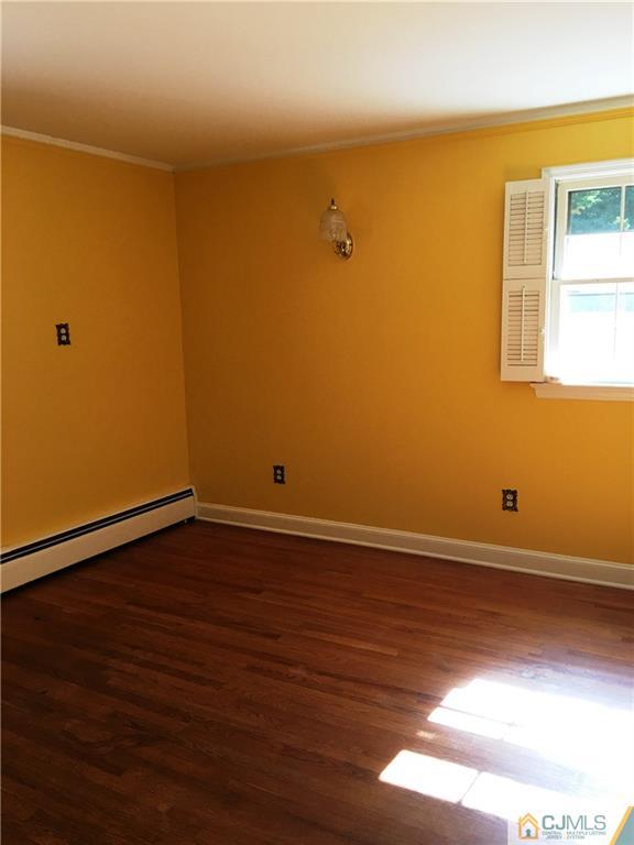 1166 Aaron Road North Brunswick, NJ 08902 - Photo 13 of 25 Gallery Image 13