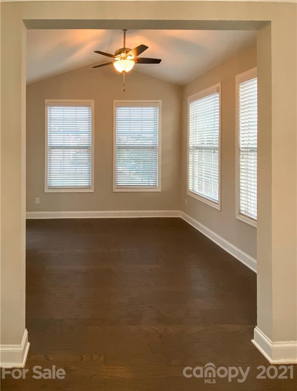 8947 Inverness Bay Road Charlotte, NC 28278 - Photo 15 of 45 Gallery Image 15