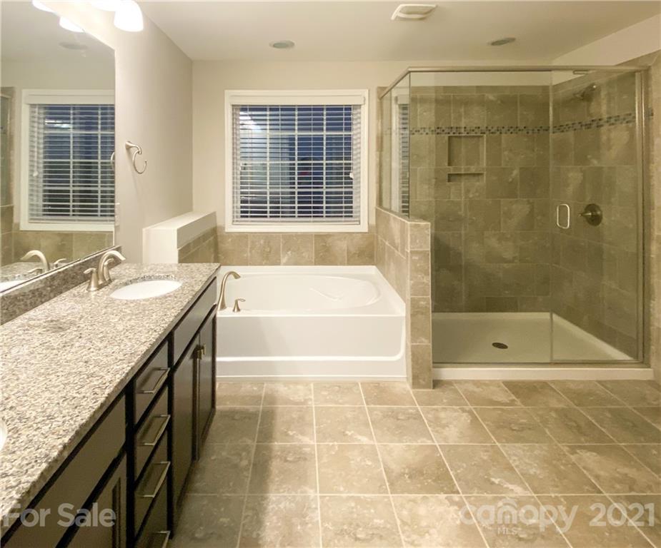 8947 Inverness Bay Road Charlotte, NC 28278 - Photo 25 of 45 Gallery Image 25