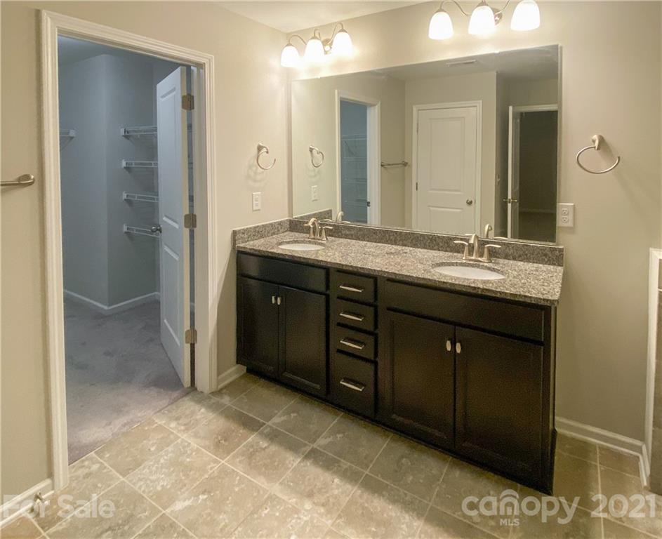 8947 Inverness Bay Road Charlotte, NC 28278 - Photo 26 of 45 Gallery Image 26
