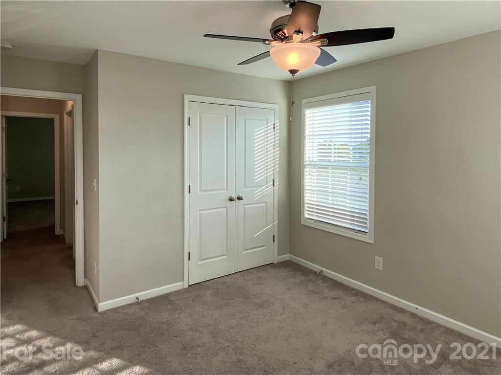 8947 Inverness Bay Road Charlotte, NC 28278 - Photo 33 of 45 Gallery Image 33
