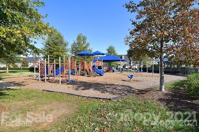 8947 Inverness Bay Road Charlotte, NC 28278 - Photo 43 of 45 Gallery Image 43