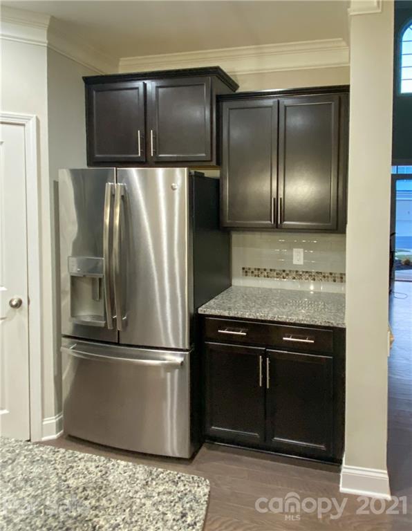 8947 Inverness Bay Road Charlotte, NC 28278 - Photo 8 of 45 Gallery Image 8