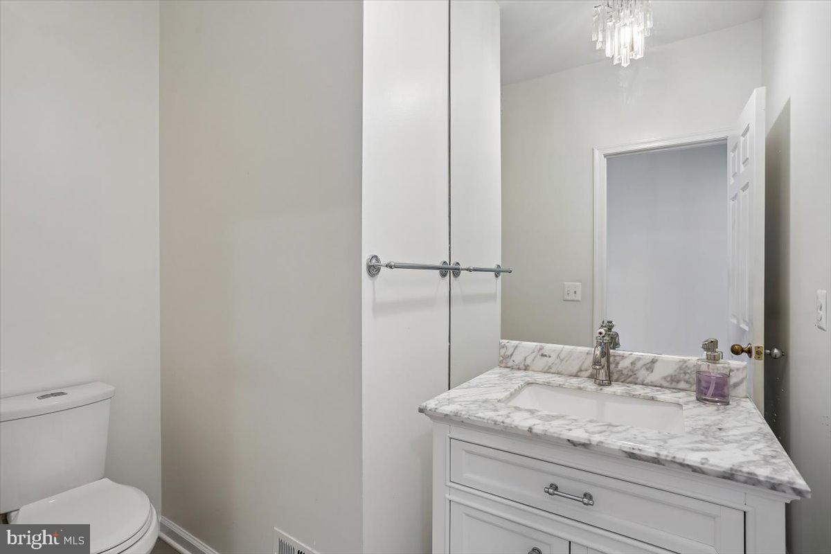 6113 Goldtree Way Bethesda, MD 20817 - Photo 32 of 75