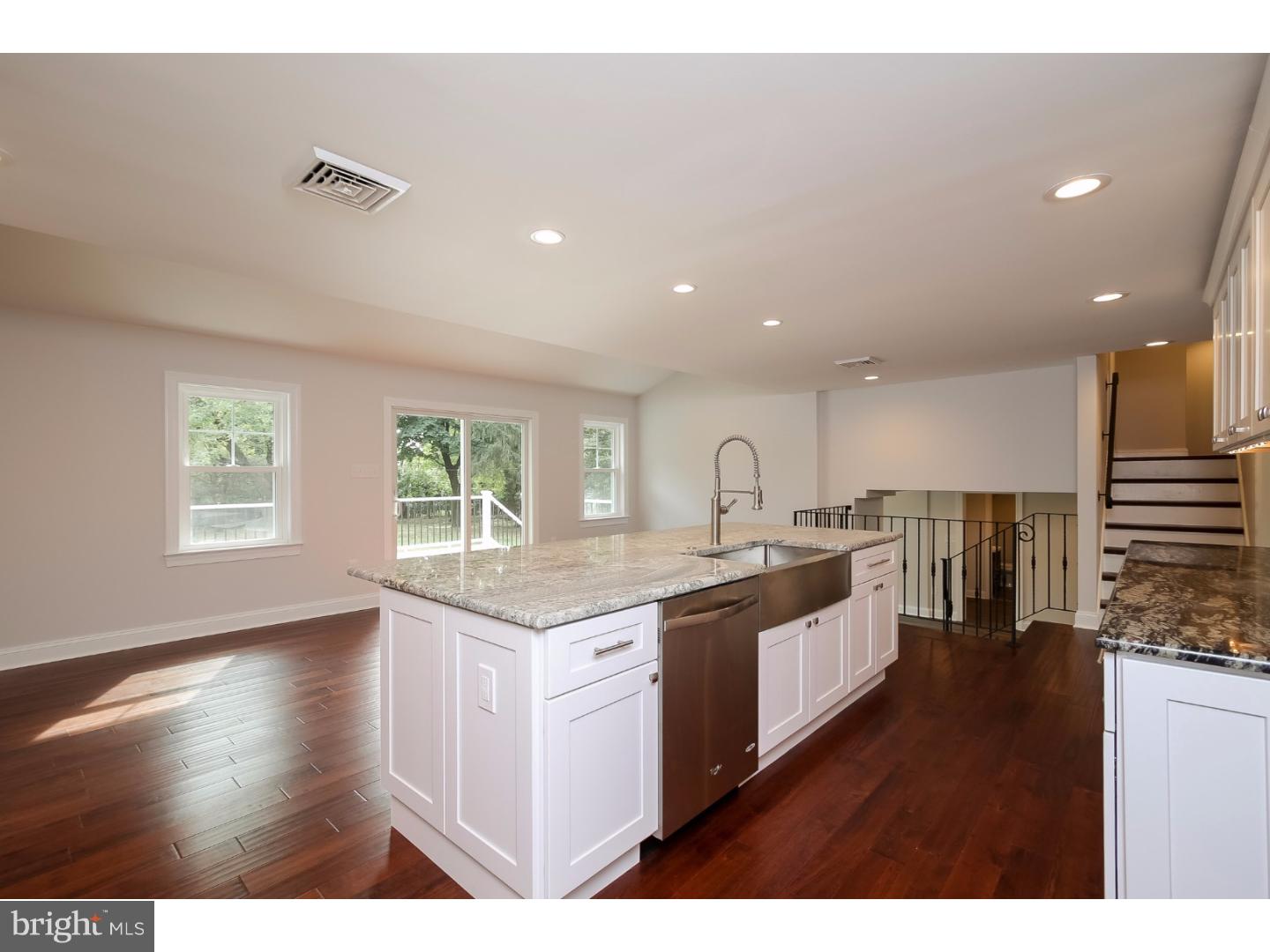 1375 Harris Road Dresher, PA 19025 - Photo 11 of 25 Kitchen