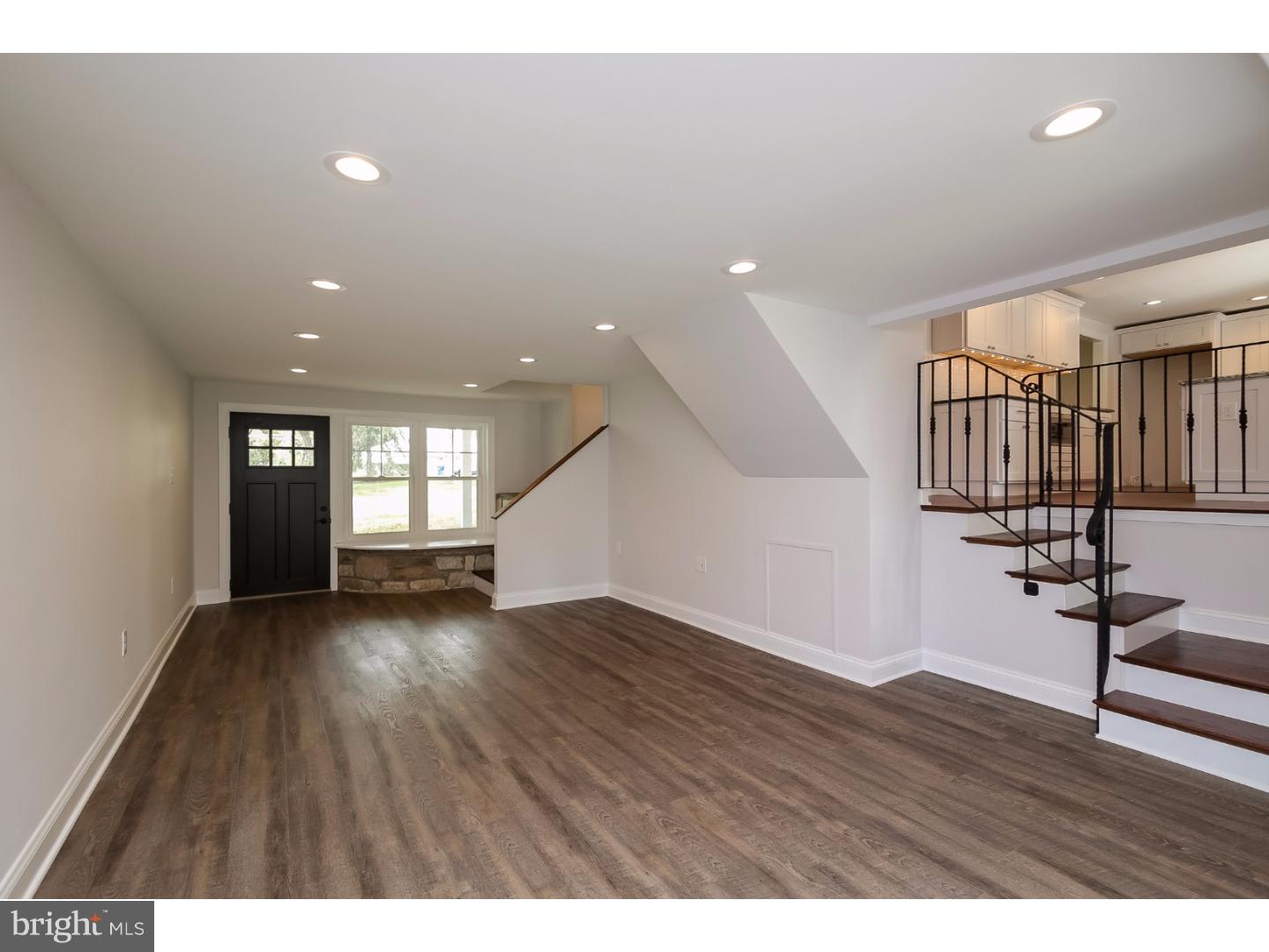 1375 Harris Road Dresher, PA 19025 - Photo 3 of 25 Family Room
