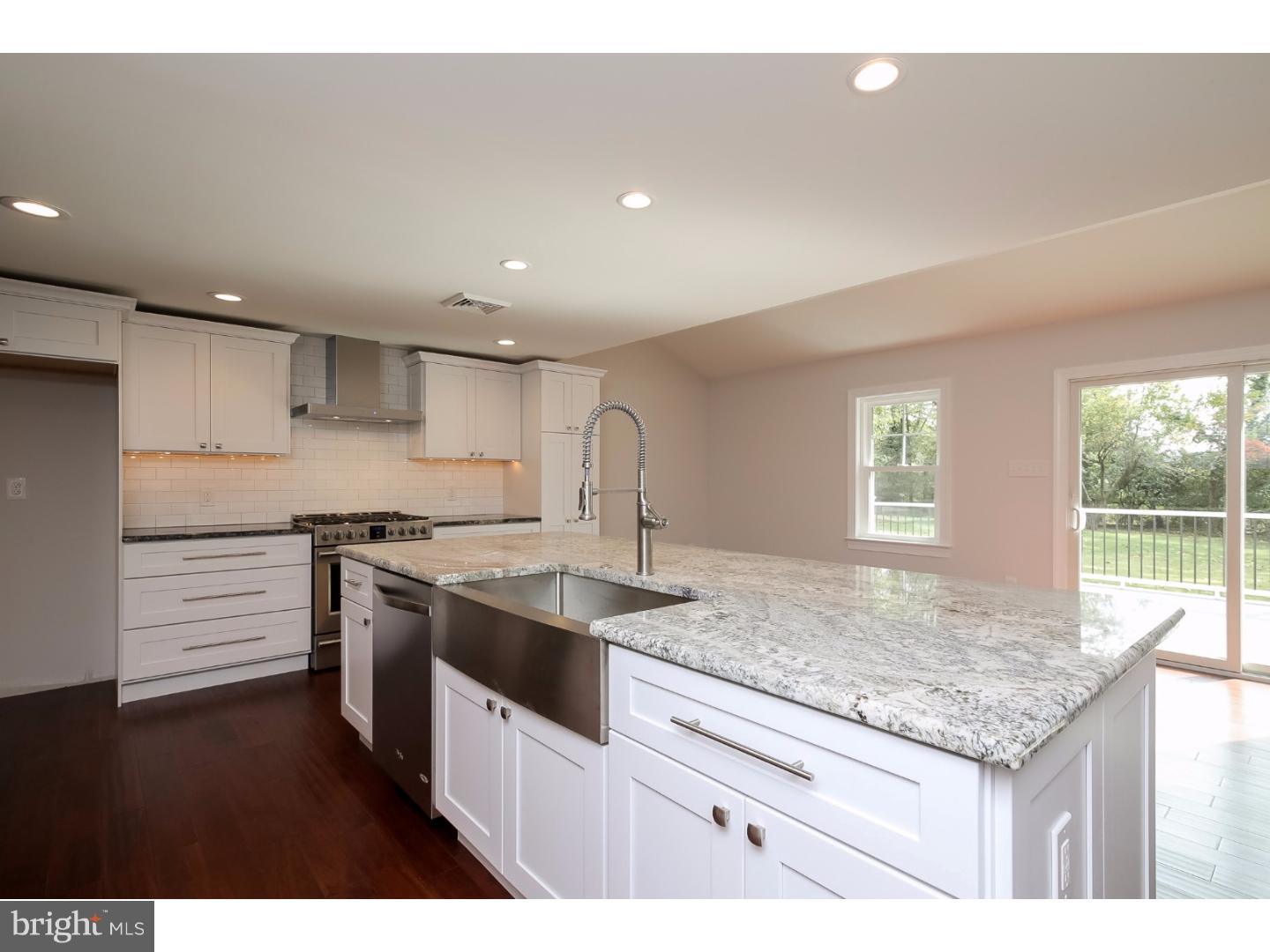 1375 Harris Road Dresher, PA 19025 - Photo 8 of 25 Kitchen