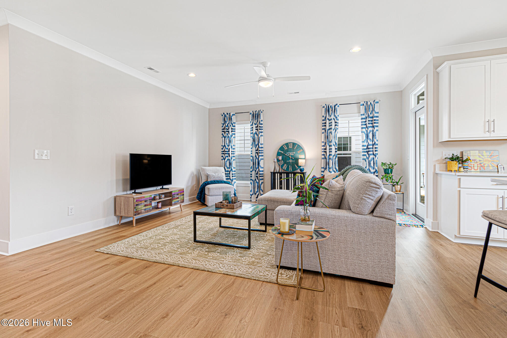 139 Freedom Park Road Beaufort, NC 28516 - Photo 14 of 52 Open living room