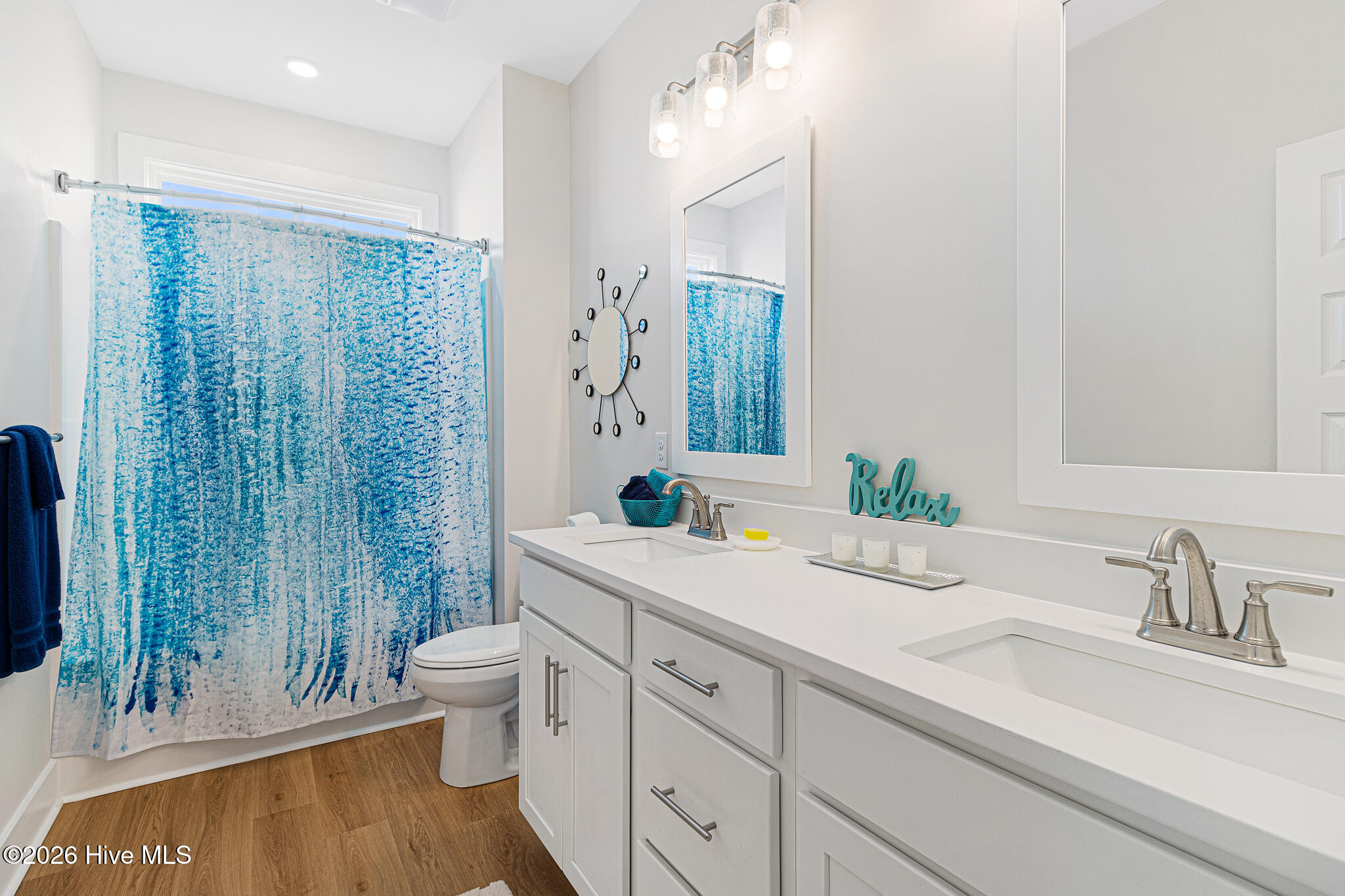 139 Freedom Park Road Beaufort, NC 28516 - Photo 28 of 52 Second floor full bath