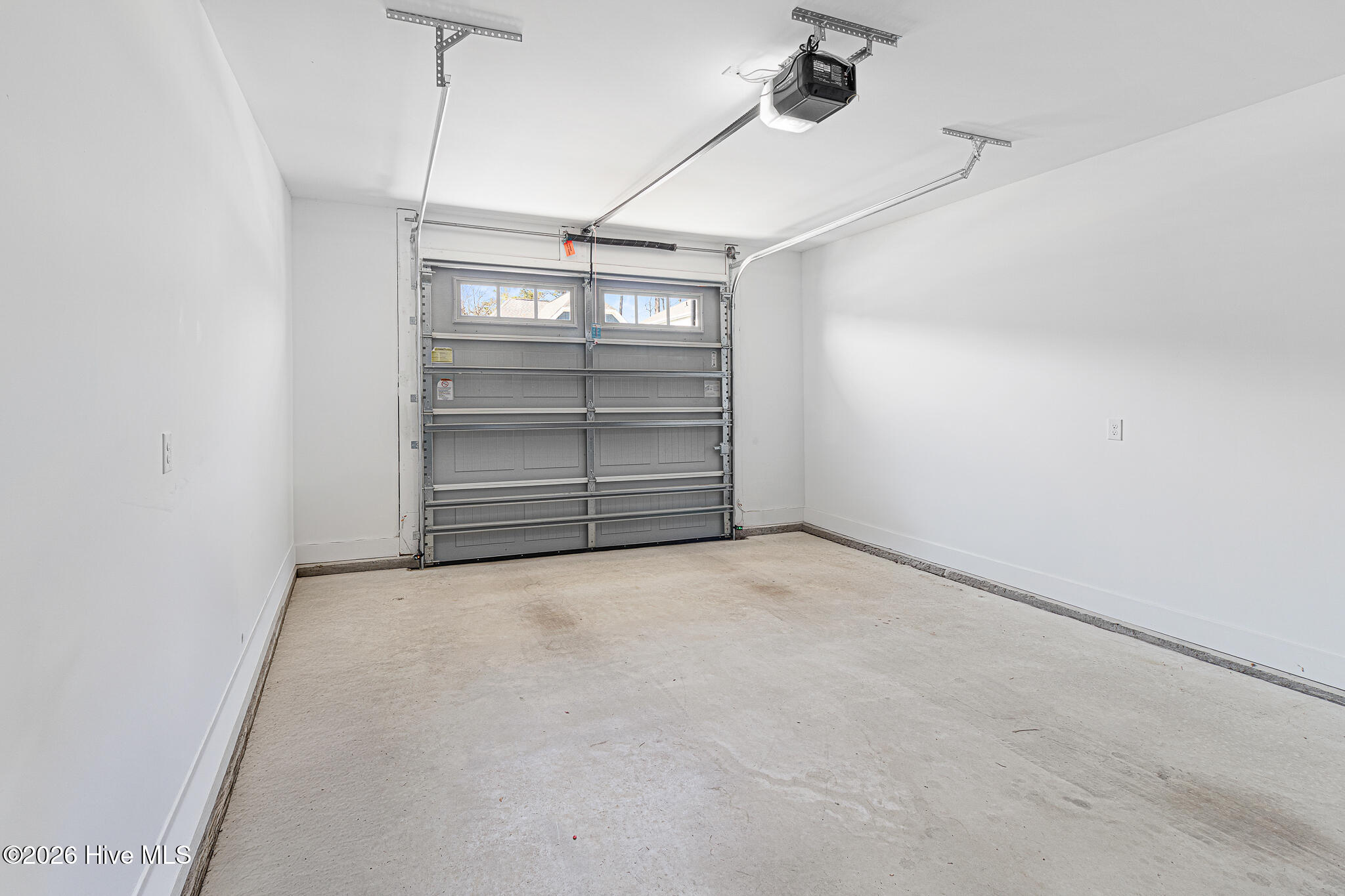 139 Freedom Park Road Beaufort, NC 28516 - Photo 32 of 52 Garage