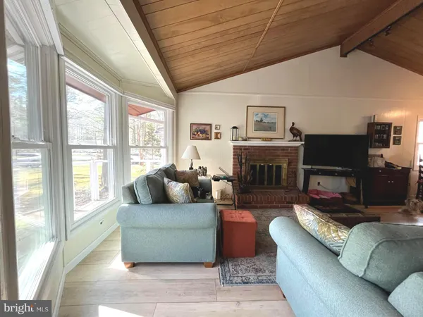 $309,900 | 720 Ocean Parkway, Ocean Pines, MD 21811