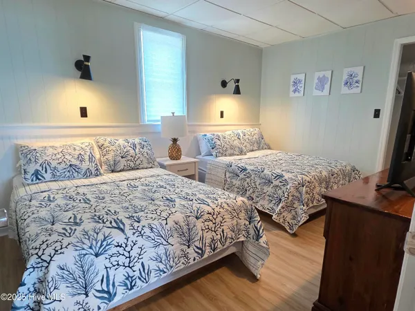 $1,800,000 | 1103 Ocean Drive, Unit E & W, Emerald Isle, NC 28594