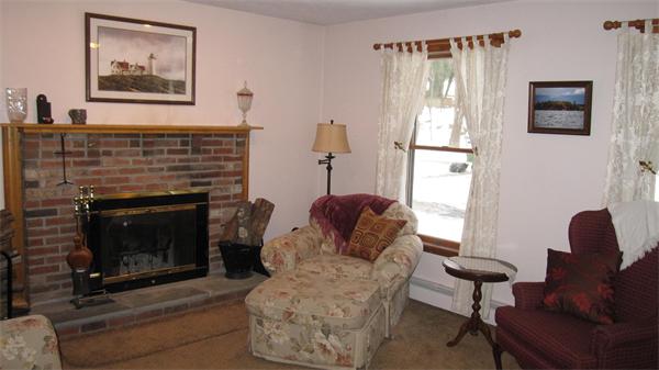 77 Walker Pond Road Sturbridge, MA 01566 - Photo 12 of 30 Gallery Image 12