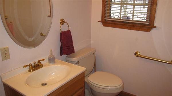 77 Walker Pond Road Sturbridge, MA 01566 - Photo 13 of 30 Gallery Image 13