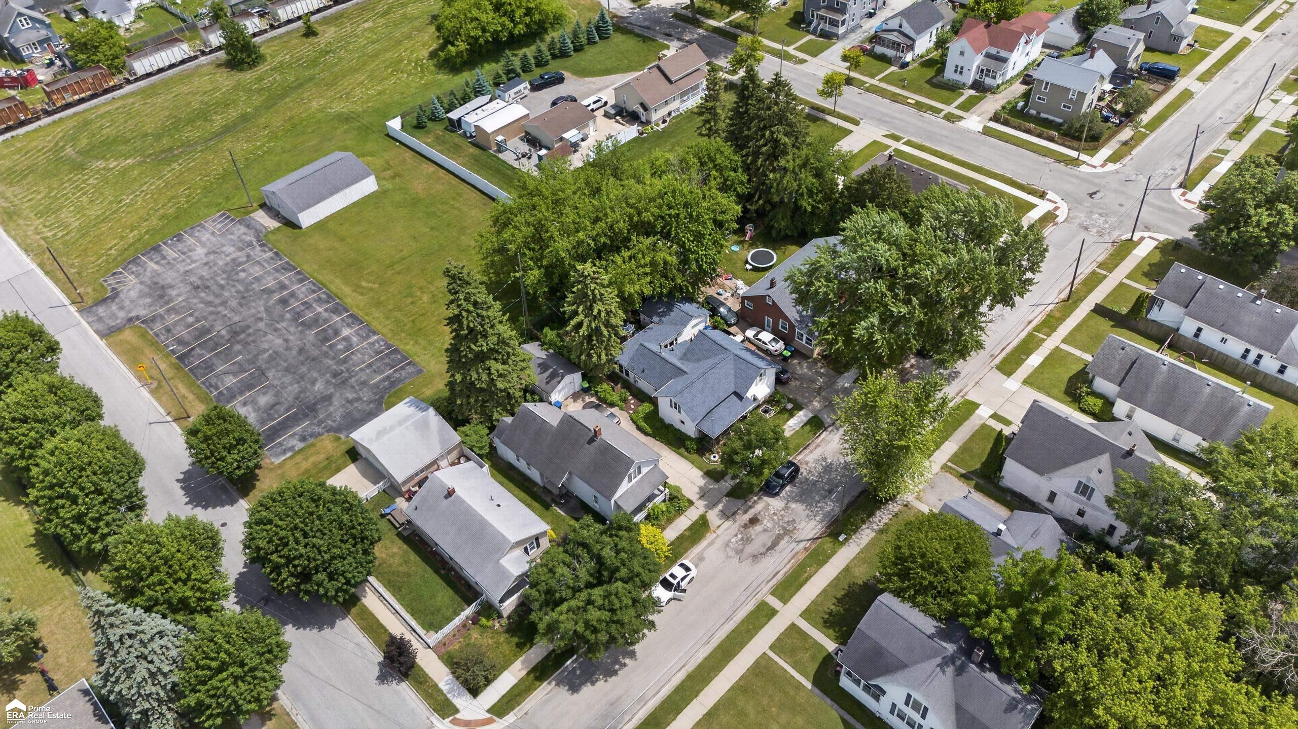 1409 Stanton Street Bay City, MI 48708 - Photo 31 of 34