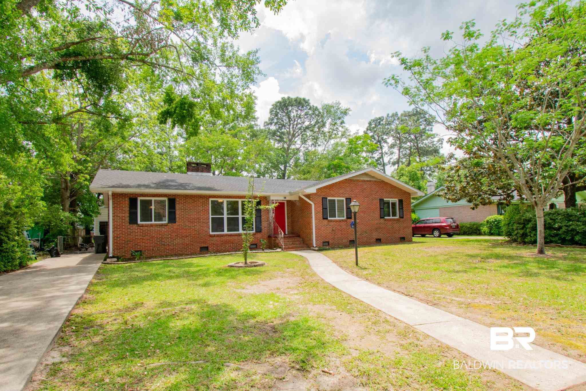 411 Sutherland Drive Mobile, AL 36611 - Photo 1 of 33