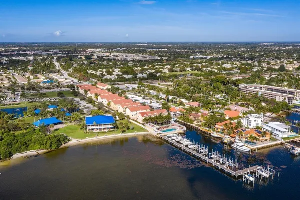 $3,500 | 104 Harbors Way, Boynton Beach, FL 33435