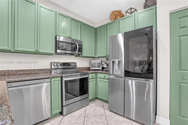 $3,500 | 104 Harbors Way, Boynton Beach, FL 33435