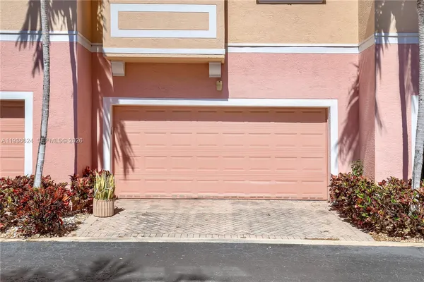 $3,500 | 104 Harbors Way, Boynton Beach, FL 33435